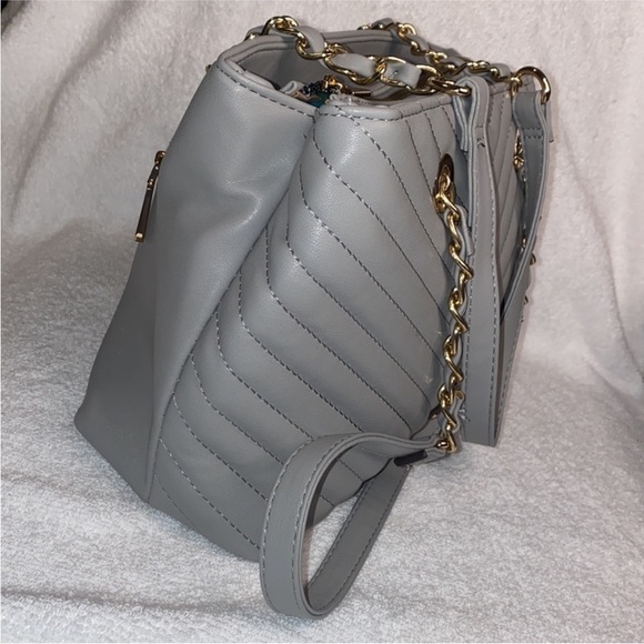 Darcy Marks London Gray Quilted Leather Shoulder Bag EUC - Picture 6 of 13